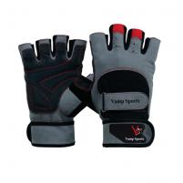  Weightlifting gloves